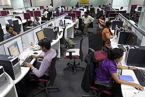 Govt's Inability To Create Jobs Likely To Increase Income Inequality, Says Study