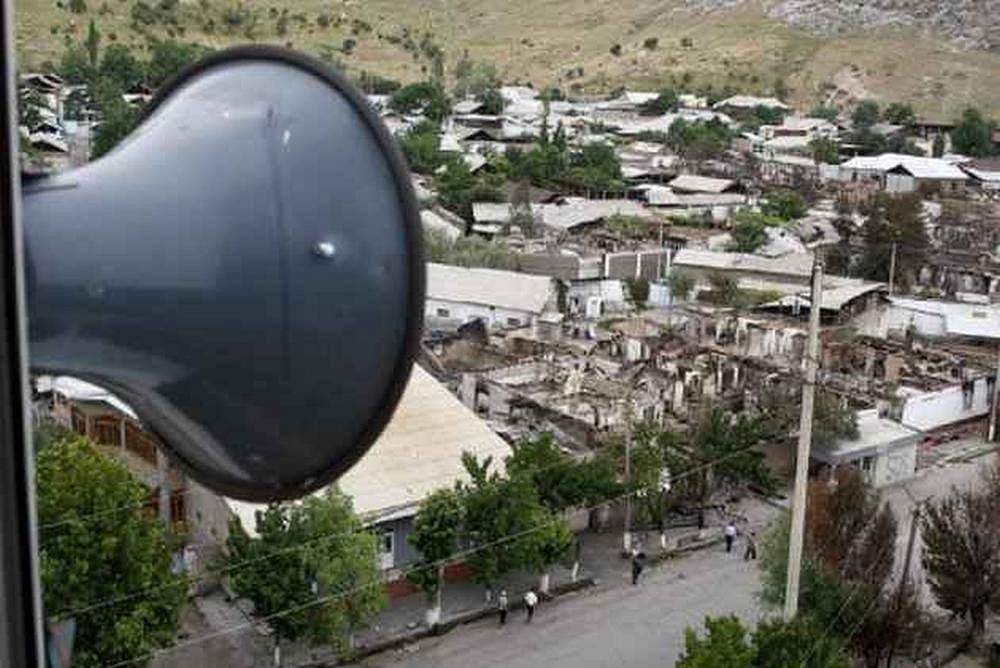 Delhi HC Seeks Responses Of Centre, AAP Government On Plea For Banning Loudspeakers At Religious Structures