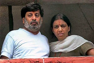 Rajesh, Nupur Talwar Finally Walk Out Of Dasna Jail