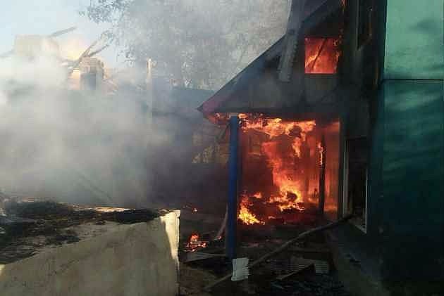 Getting Difficult To Figure Out Who’s More <em>Zaalim</em> - State Or People, Says Top IAS Officer Over Burning Down PDP Worker’s Home