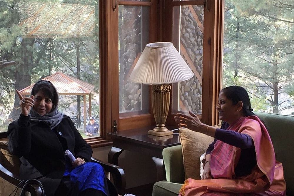 Mehbooba Meets Sitharaman In Pahalgam, Asks For Return Of Land From Army