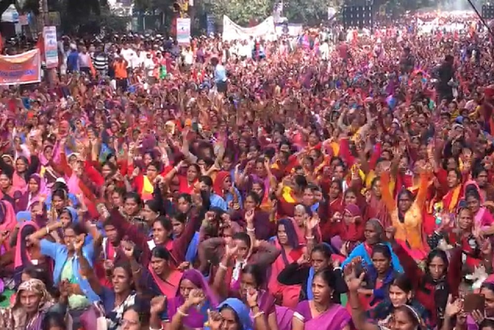 RSS Backed Bharatiya Mazdoor Sangh Holds Massive Rally Against The 'Anti-Labour Policies Of The Centre'