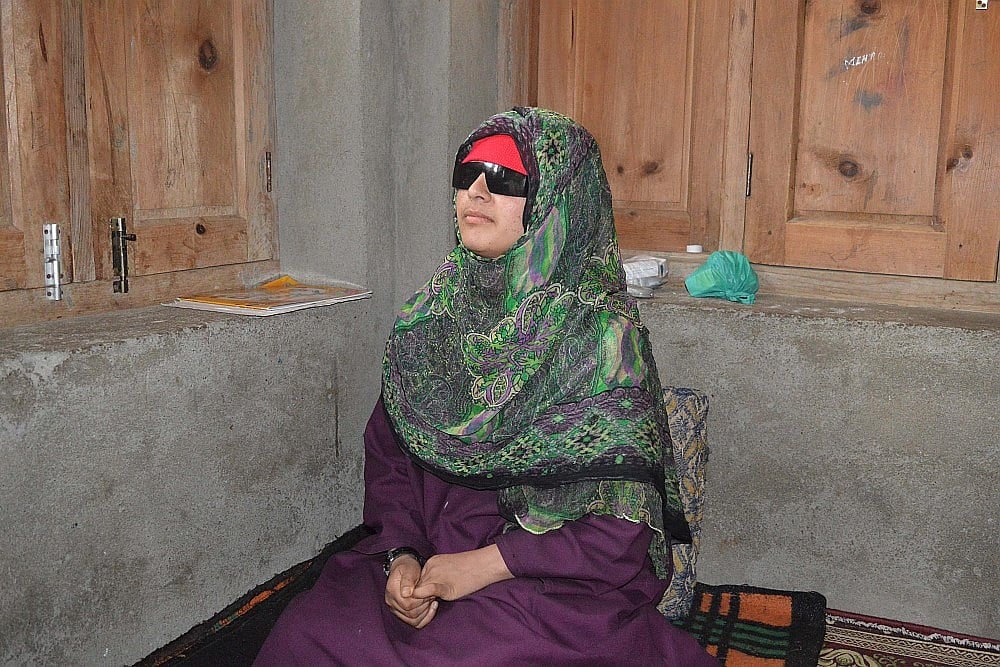 Insha Mushtaq, Blinded By Pellet Gun, Completes Her Class 10 Board Exam