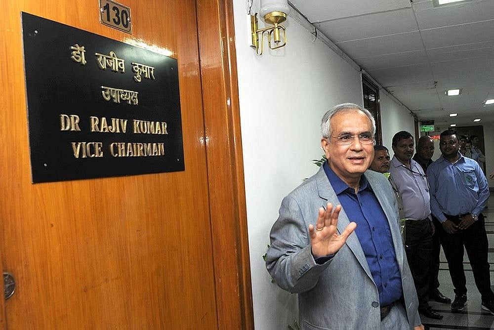 Niti Aayog Sees India In Top Three Economies Of The World, Poverty And Corruption Free By 2022