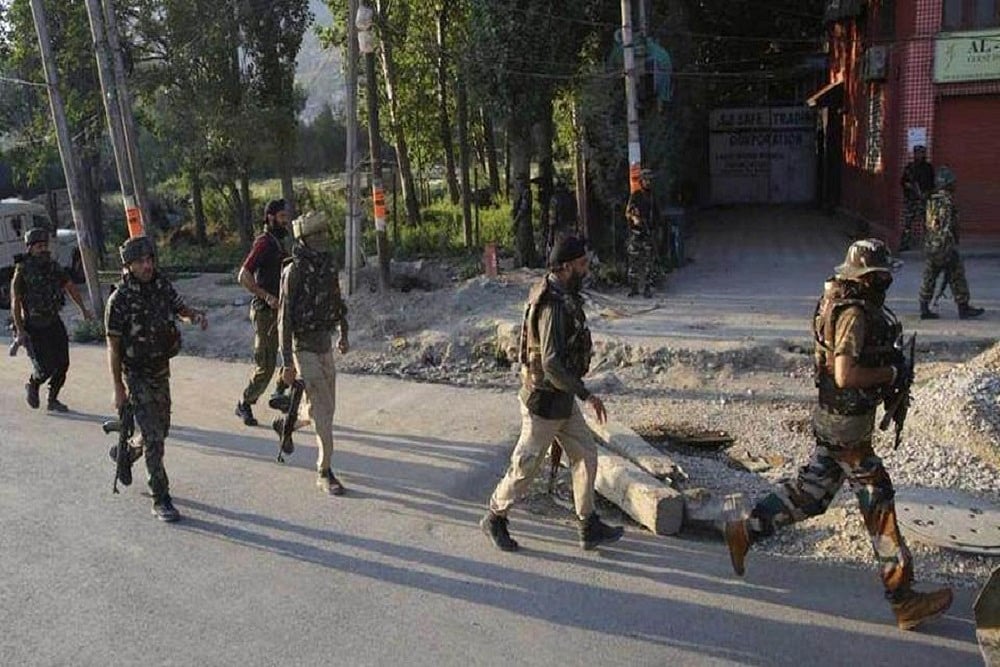 Security Forces Bust Militant Hideouts In Central Kashmir