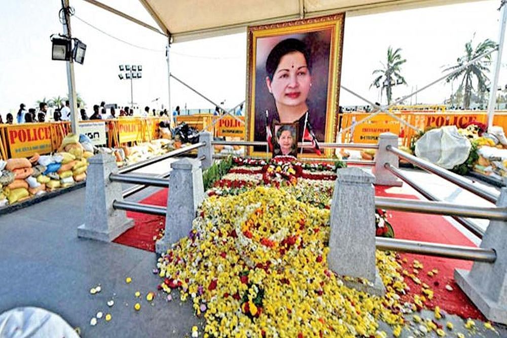 Jayalalithaa's Death Anniversary Today: Palaniswami, Pannneerselvam Lead Silent March In Chennai