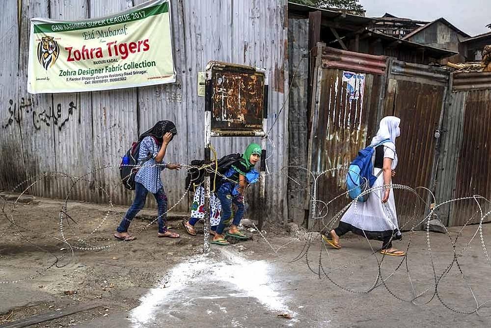 Protest Held In Anantnag Over J-K Admin’s Decision To Evict People From State Land