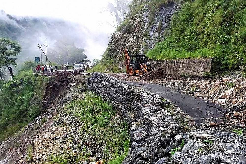 Himachal Pradesh: At Least 8 Killed As Two Buses Hit By Massive Landslides, Toll Expected To Rise