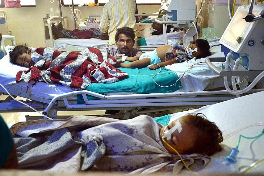 Gorakhpur Tragedy: NHRC Sends Notice To UP Govt, Seeks Report Within 4 Weeks