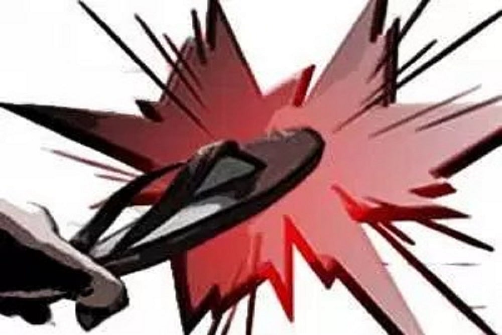 Man Attempting To Rape Minor Thrashed, Garlanded With Slippers In UP
