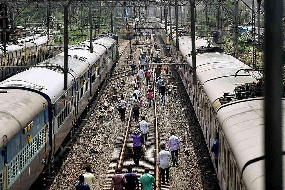 Study Says 50 Percent Of Train Tickets Still Purchased In Cash