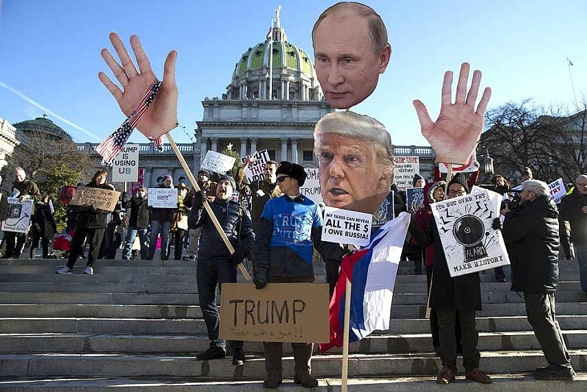 Trump's Campaign Head Offered To Provide 'Private Campaign Briefings' To Putin's Aide, Reveals Mail