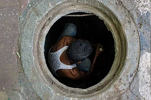 Three Die Of Poisonous Gases While Cleaning Sewer In Gurugram