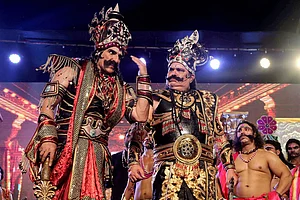 Actor Mukesh Rishi Fined By Delhi Traffic Police For Wearing A 'Crown' While Riding Bike