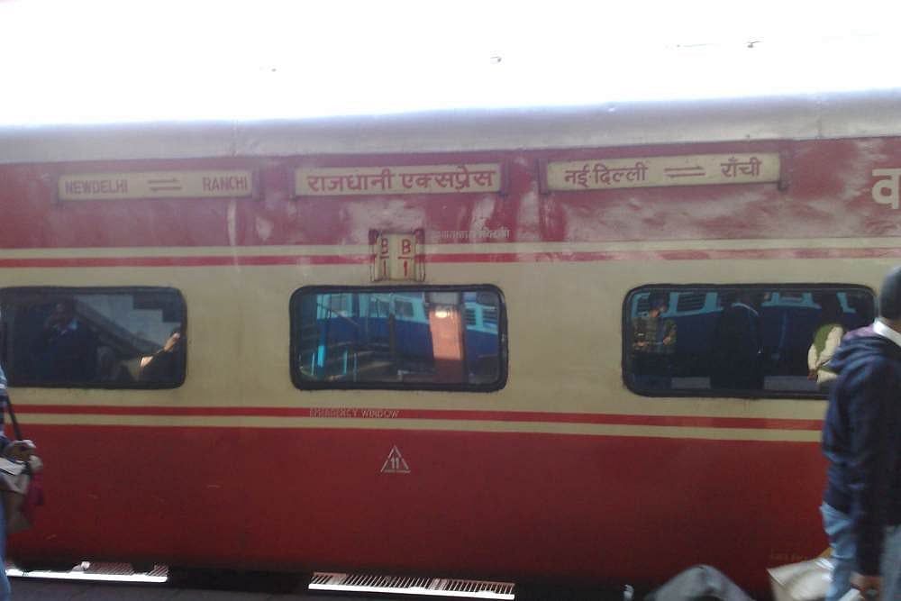 Engine, Power Coach Of Delhi-Rajdhani Express Derails Near Minto Bridge