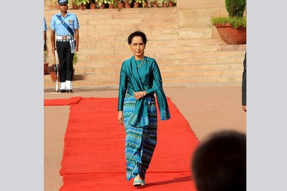 Thousands Sign Petition Seeking To Revoke Suu Kyi's Nobel Peace Prize Over Rohingya Crisis