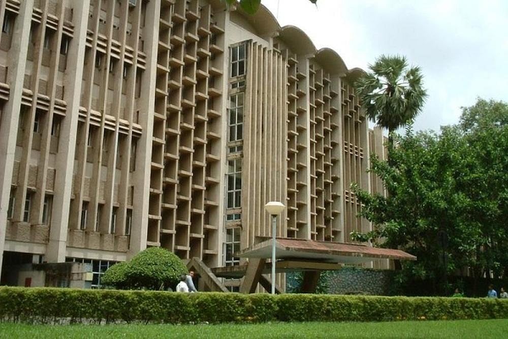 Separate Plates For Non-Vegetarian Students: IIT-Bombay Hostel Circular Stirs Controversy