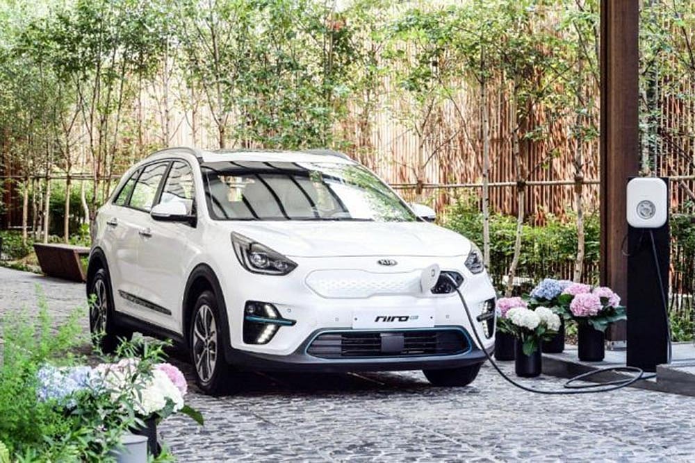 Kia e-Niro Electric Crossover Unveiled: Paris Motor Show 2018