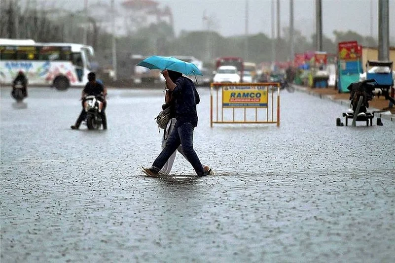 heavy rains
puducherry
tamil nadu