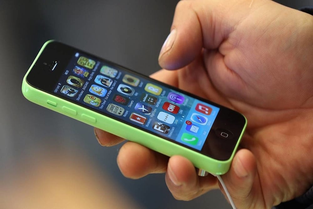 Bihar Becomes First State to Use Mobile Phones for Voting says Election Commissioner Deepak Prasad - File Photo