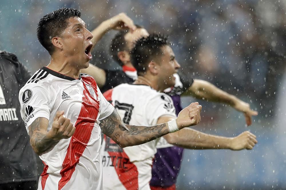 Copa Libertadores, Boca Juniors Vs River Plate: Fans Going Crazy Over First Ever 'Superclasico' Final