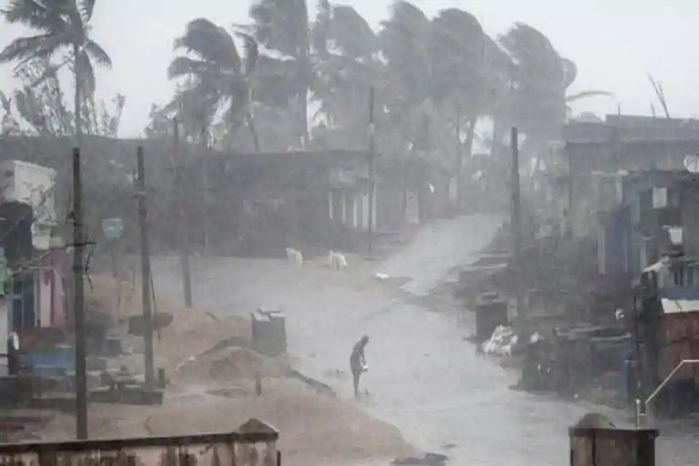 Severe Cyclone To Hit Tamil Nadu-Andhra Pradesh Coasts In Next 3 Days, Warns IMD