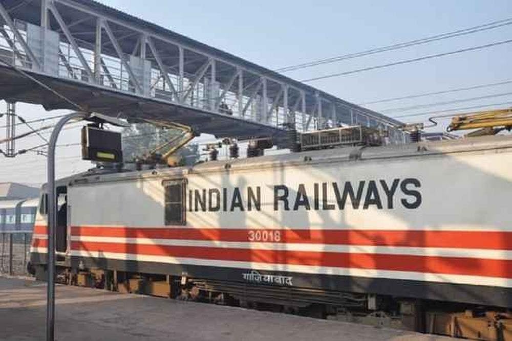 Unions of railway employees have threatened to stop all train services if Old Pension Scheme is not implemented