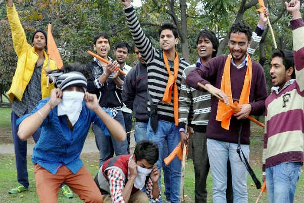 Bajrang Dal's Warning: Couple Found Celebrating Valentine's Day In Public To Be Married Off Immediately