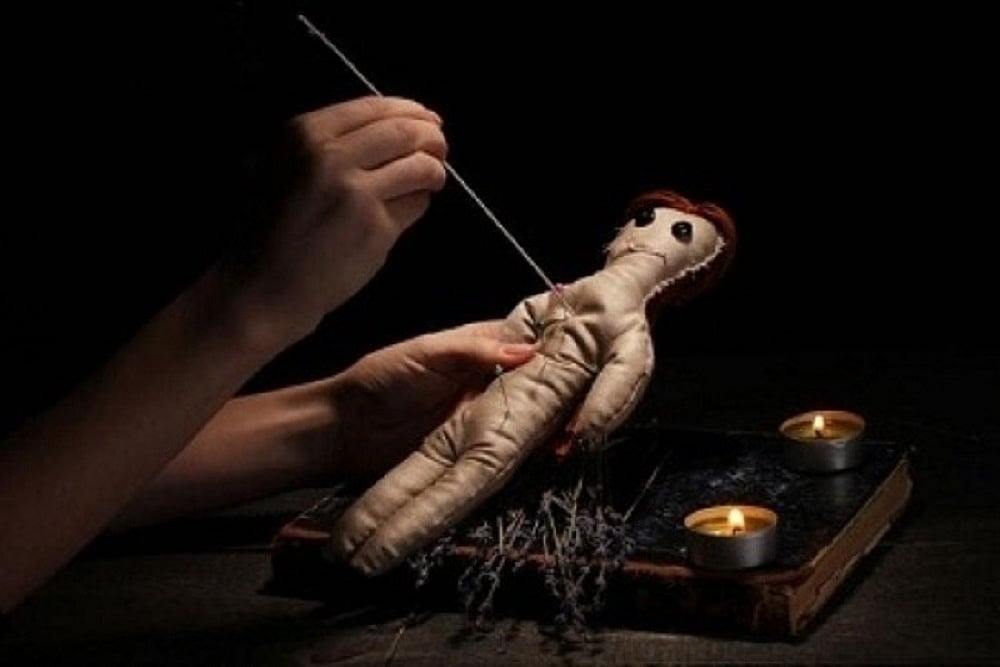 16 people get life imprisonment for killing man on suspicion of practising witchcraft. | 