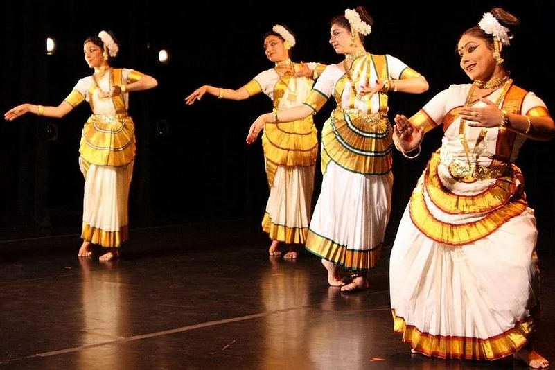 Diplomacy Over Dance: Milestone Mohiniyattam Colloquium Hosts Rare Inter-School Dialogue