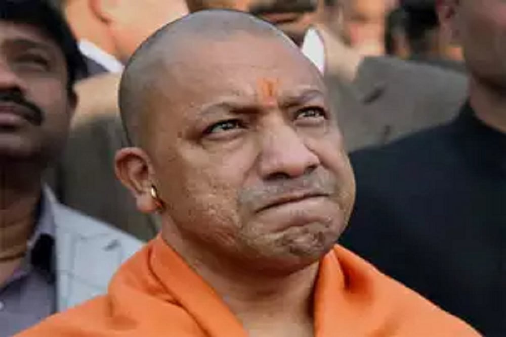 Amid Bharat Bandh Protests, Yogi Adityanath Flagged Off A Vaccination Drive To Combat Encephalitis In Uttar Pradesh