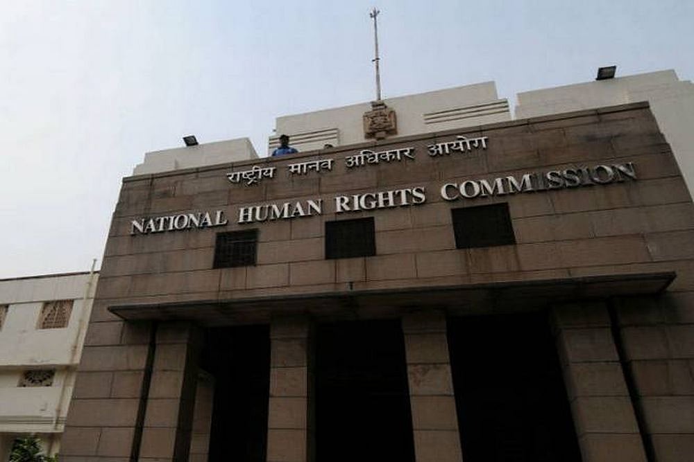 Representational Image : The NHRC has issued a notice to the Ministry of Information and Broadcasting and the censor board in the wake of a complaint alleging that the lyrics of "Sarke Chunar" song from an upcoming film, contains "vulgar, sexually suggestive, and double-meaning" words|