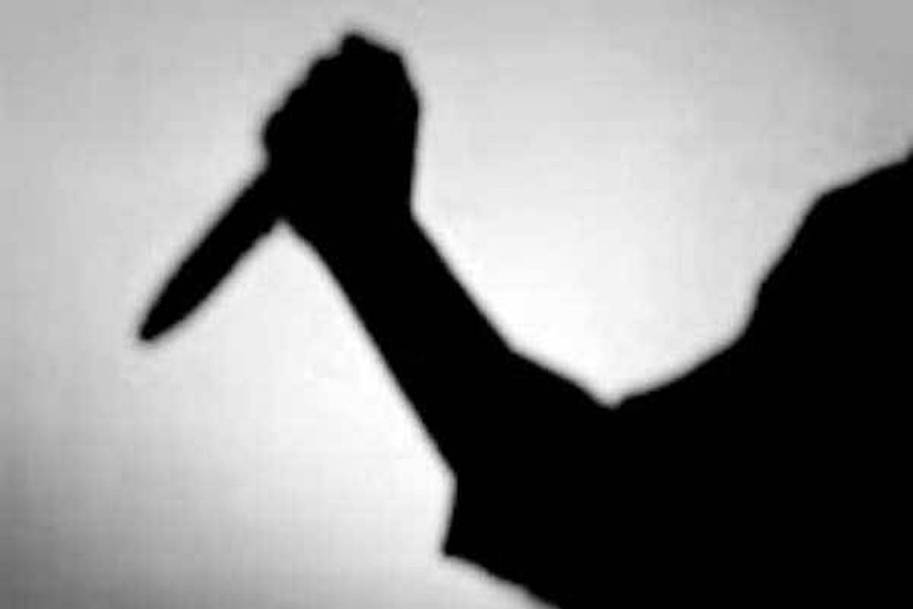 Delhi cab driver fatally stabbed.
