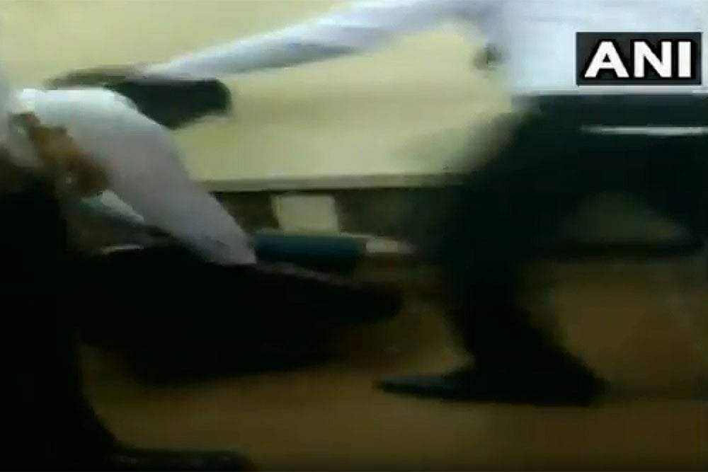 Video: Lawyers Thrash Accused Who Raped Minor Girl At Chennai Court