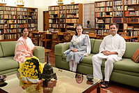 Congress Denies Merger Talks with TMC, But Party Leaders Indicate Possibility of Future Alliance File image