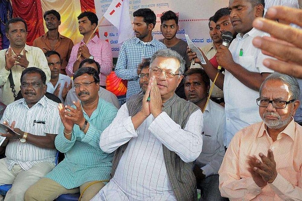 Police Case Against Writer Girish Karnad For Holding 'Urban Naxal' Placard