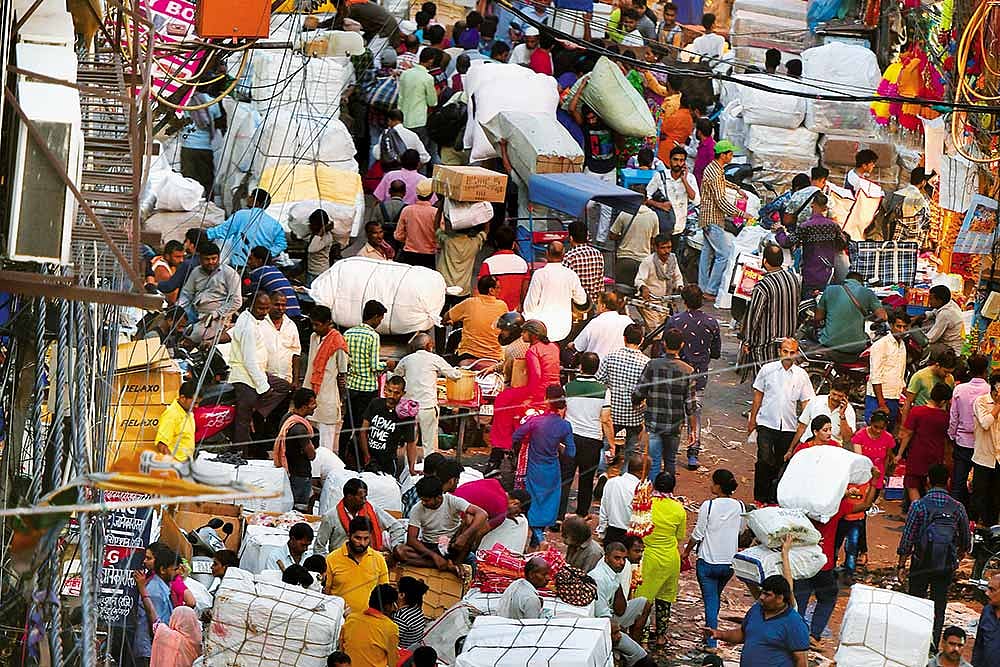 Fake Bazaar! From Lipsticks To Toothpastes, Noodles To Milk, Counterfeit Products Make A Killing