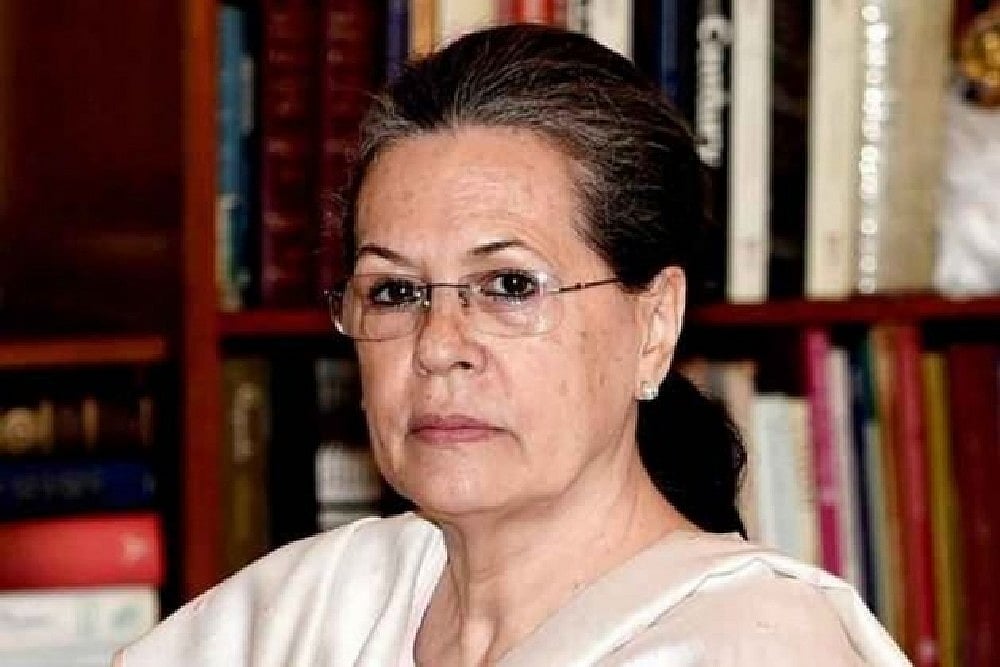 Sonia Gandhi Meets DK Shivakumar In Tihar Ahead Of His Bail Plea Hearing