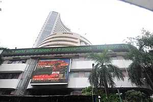 Gains Remain Muted As Profit-Booking Takes Place in IT, Industrial Stocks