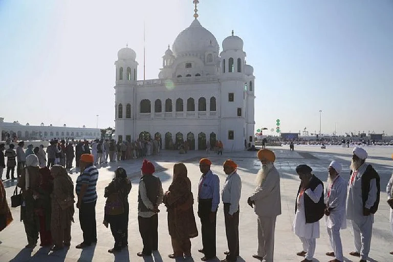 From Kartarpur To Dhaka, South Asia Needs To Tear Down Its Walls And Fences To Become Prosperous - null