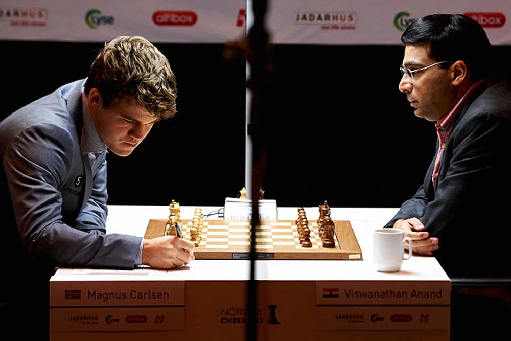 File : Magnus Carlsen and Viswanathan Anand.
