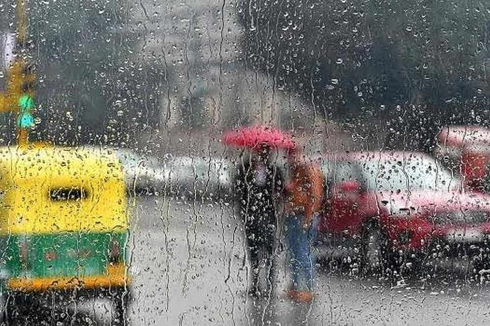 Delhi Air Quality Improves After Rain, Temperature Drops