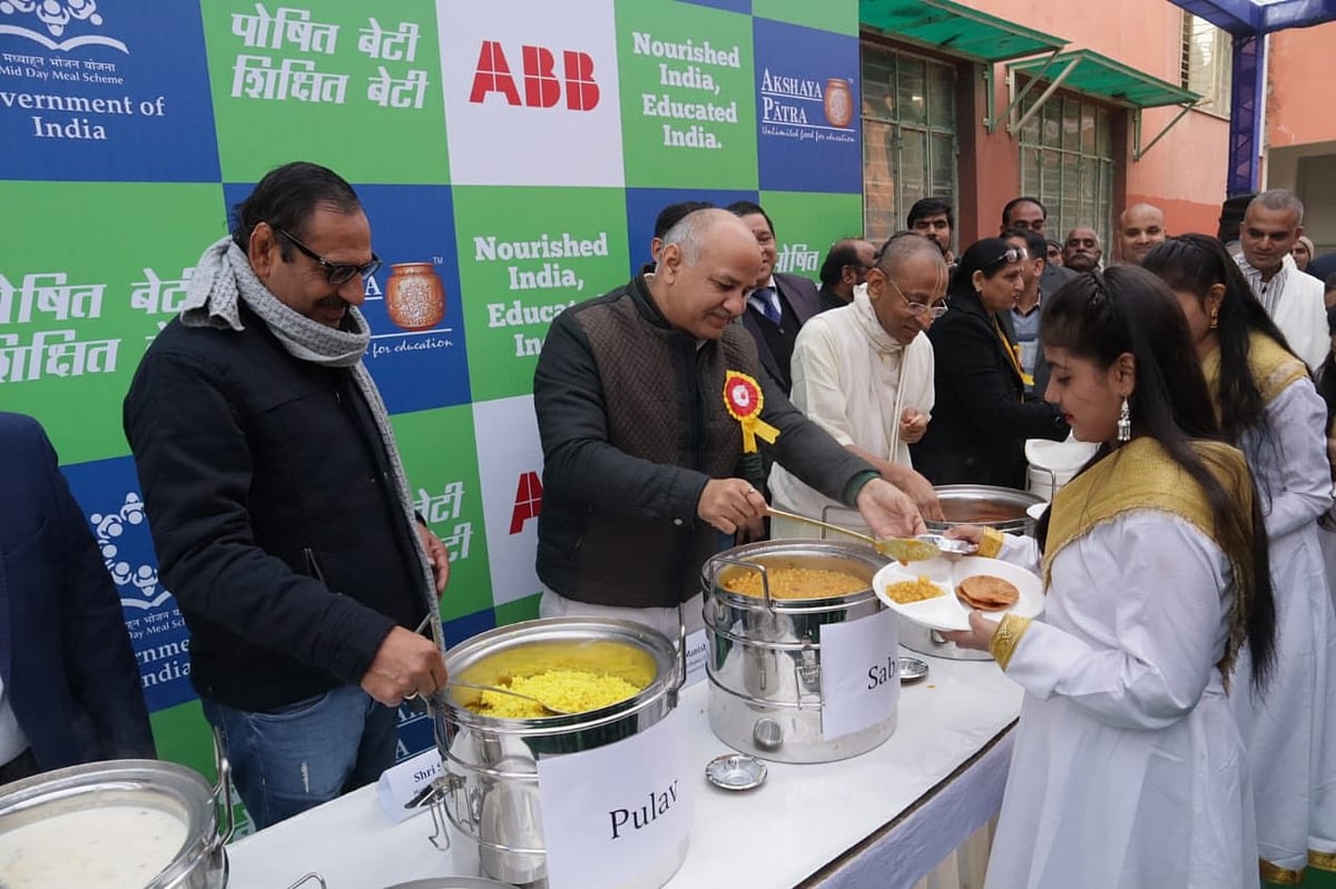 Sisodia Launches Akshaya Patra’s New Kitchen To Provide Mid-day Meal To School Kids In Delhi