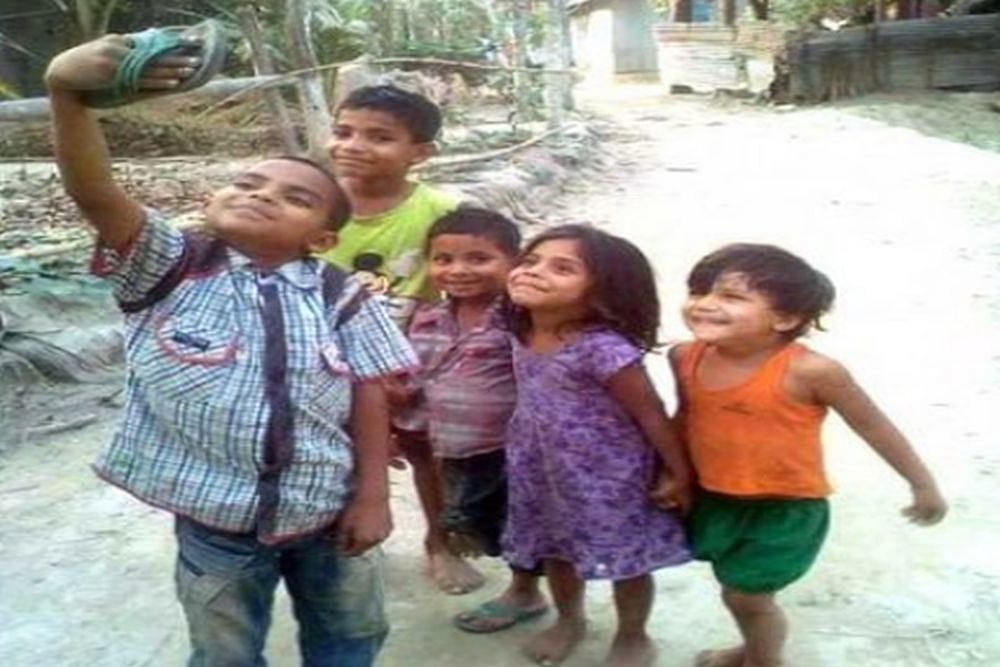 With This Viral Picture, Bollywood Stars Have Become Fans Of These Kids