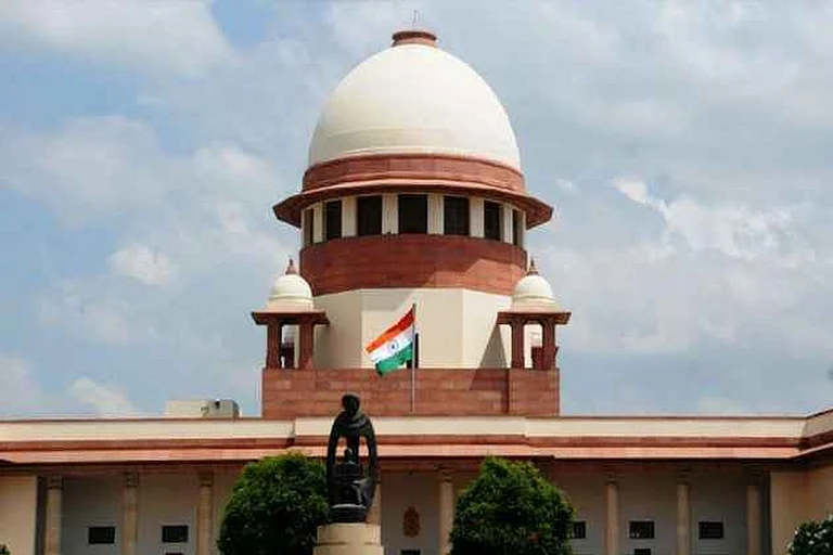 SC agrees to consider listing the pleas relating to the All India Football Federation - null