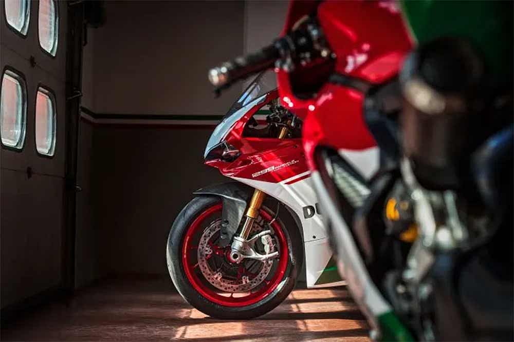 Holi 2019 - 5 Motorcycle Liveries That Made Us Go Wow!
