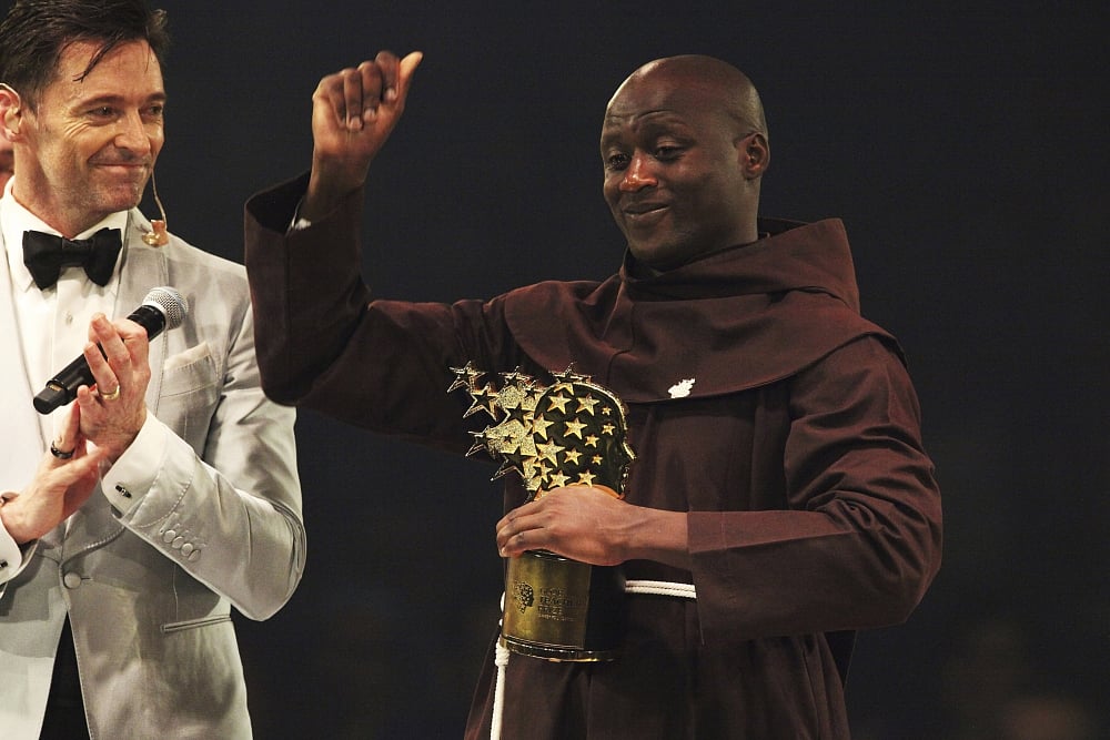 Kenyan Teacher Who Gives Away Salary To Poor Students Wins $1 Million Award