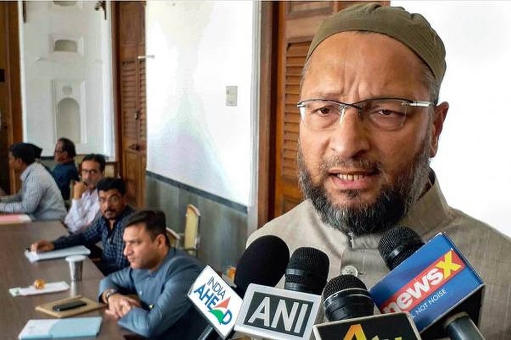 30 Arrested After Protest Outside Police Station Over FIR Against AIMIM Chief