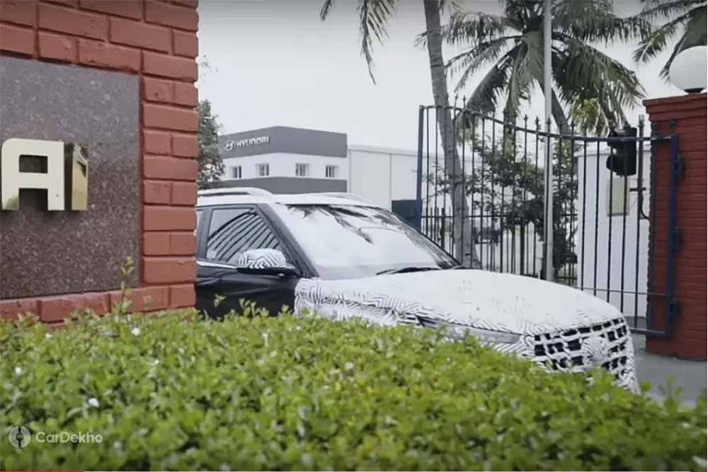 Hyundai Venue SUV To Feature eSIM, Connected Tech & More