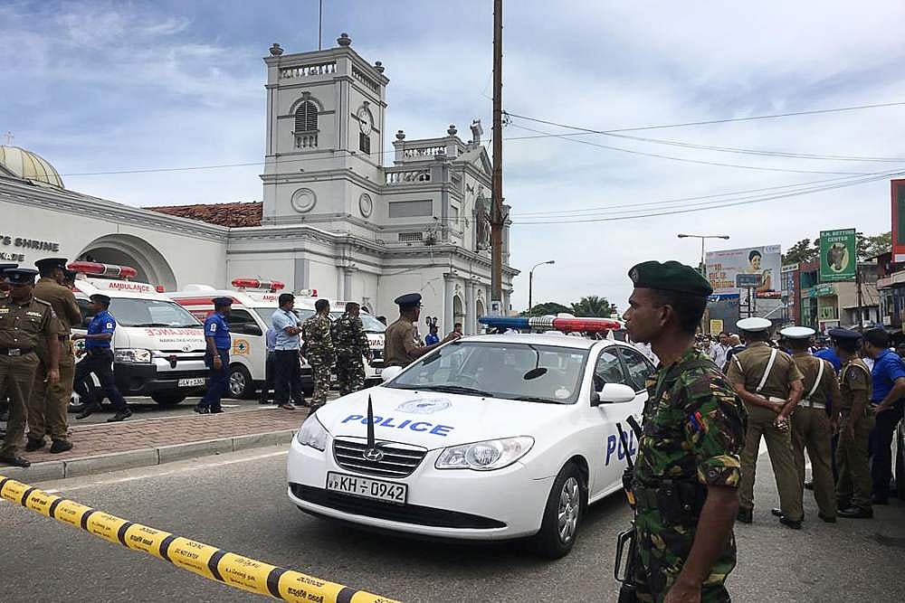 Eight Blasts In Sri Lanka, Over 215 Killed, 500 Injured; Govt Declares Curfew Across Country
